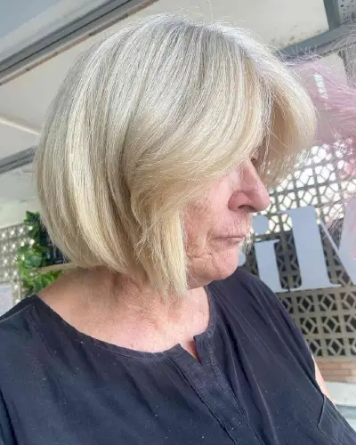 Face-Framing Blonde Bob