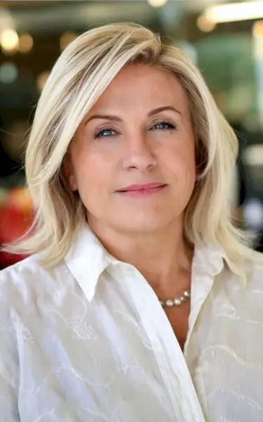 Light Blonde Layered Bob Haircut for Women Over 50
