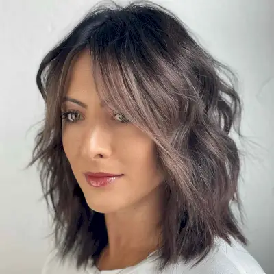 teased bob hairstyle for women in their 40s