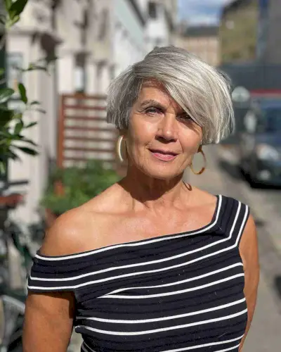 Deep Side-Parted Short Bob on Grey Hair for Ladies Past 50
