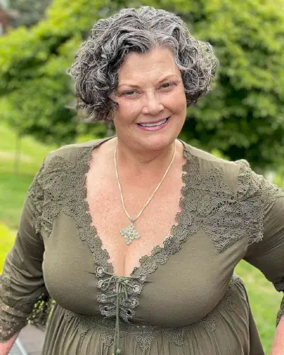 Side-Parted Short Curly Bob