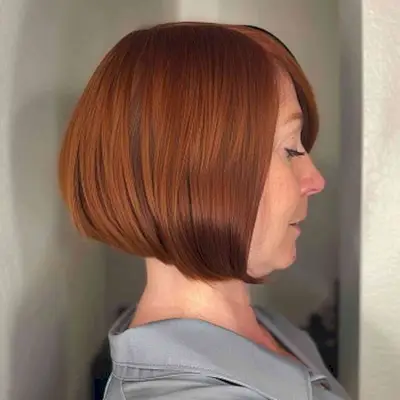 Glossy Auburn Graduated Bob for 50-Year-Old Ladies