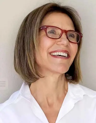 Neck-Length Brunette Lob with Warm Blonde Highlights on Older Ladies Over 50 with Glasses