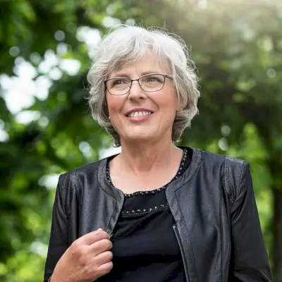 Voluminous Bob for Old Ladies with Thin Hair