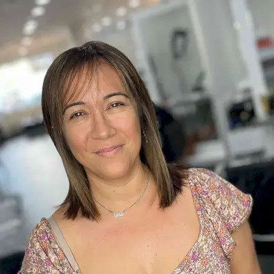 Sweeping Waterfall Fringe for Women Aged 40 with straight medium-length, thin hair