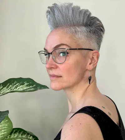 Quiff Pixie with Shaved Sides for a Woman in Her Forties
