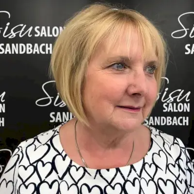 graduated bob with bangs for seniors