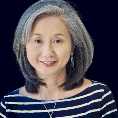 long bob hairstyle with grey ombre for senior ladies