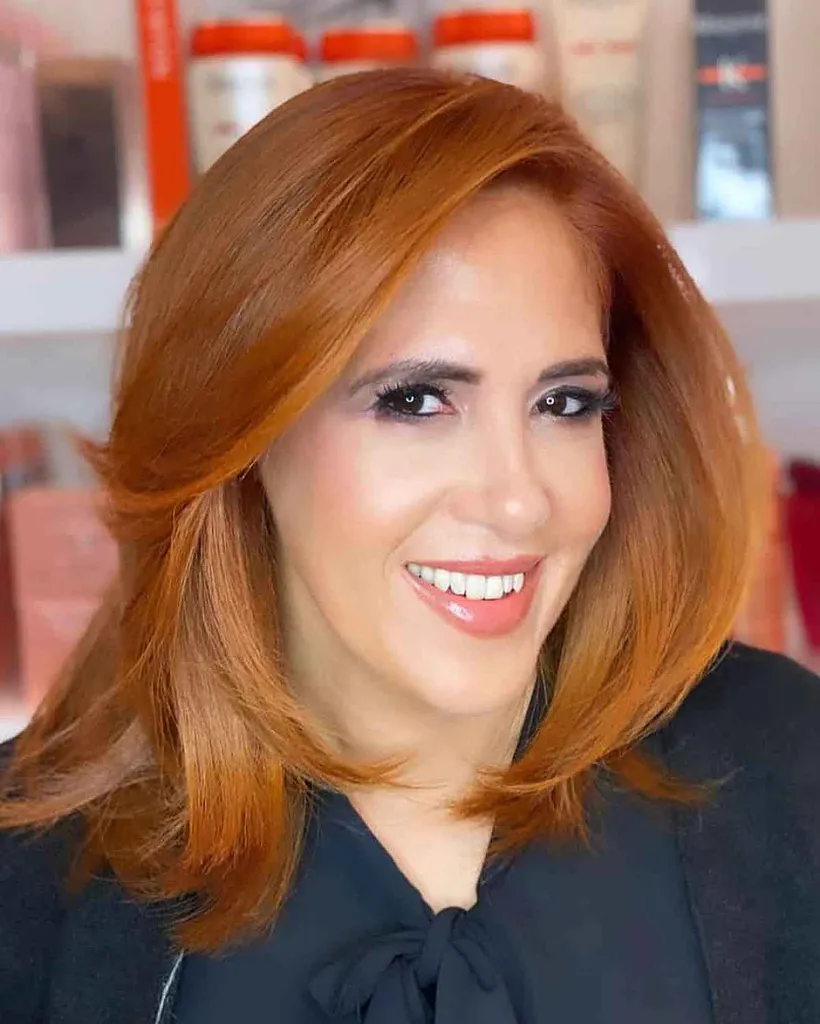 Topp 25 høsthårfarger for kvinner over 40 år i 2026