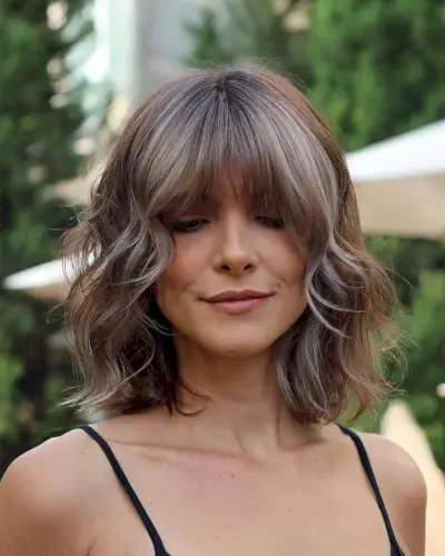 Blonde Highlights on a Medium Cut for 40-Year-Olds