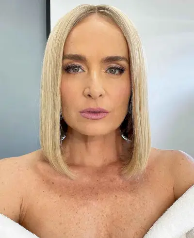 Chic Sleek Bob for Shoulder-Length Hair