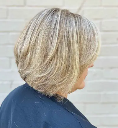 Neck-Length Bob with Stacked Layers