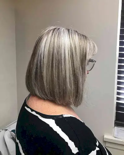 Chunky Lowlights for Grey Lob on Mature Women