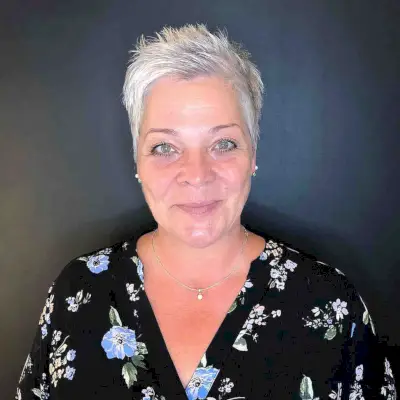 Wash-And-Wear Short Spiky Hair for Older Women