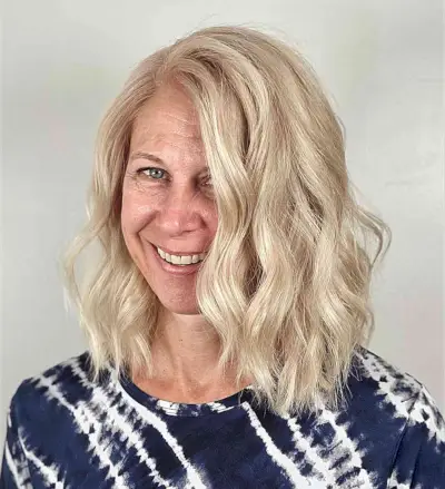 Stylish Lob for Older Women
