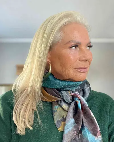 Long Straight Layered Blonde Hair for Ladies Aged 60