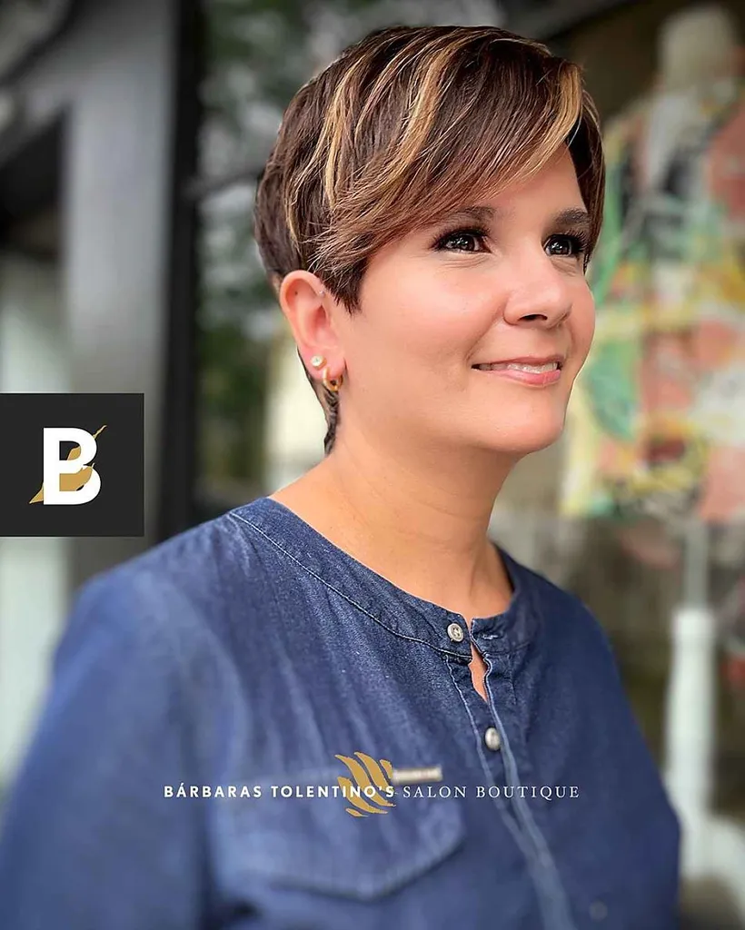 フリンジのある強調表示されたピクシー' title=