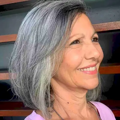 Wash-and-Wear Low-Maintenance Silver Hair for 50-Year-Olds