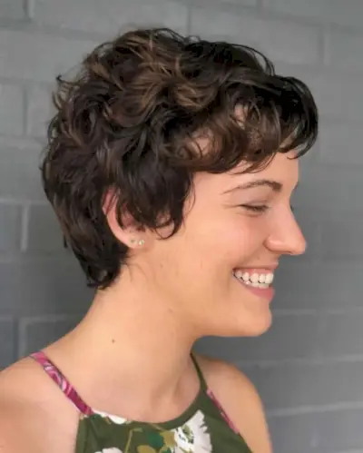 Pixie Hairstyle for a Wavier Hair Type