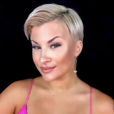 Champagne Blonde Pixie