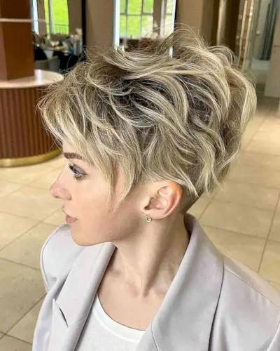 Blonde Messy Long Pixie Cut for women with short hair and darker roots