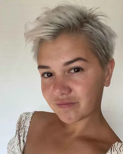 Short Messy Pixie Cut for Round Faces