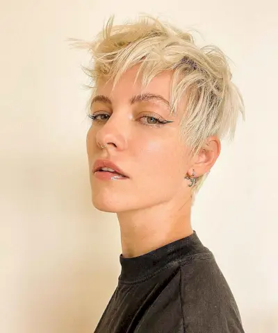 Blonde Pixie for Messy, Thin Hair