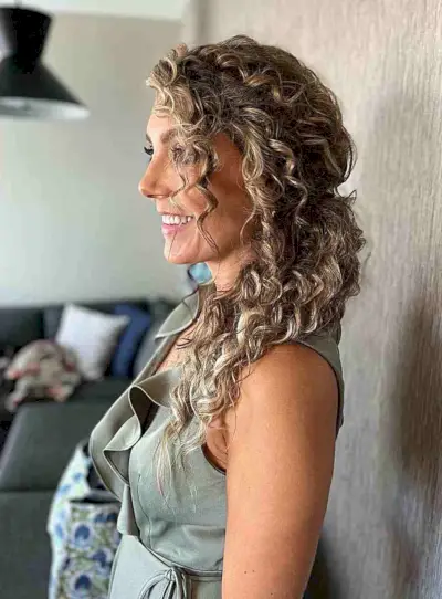 Medium-Length Pony with Spiral Curls