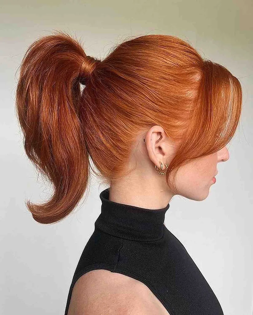 קוקו אלגנטי נמוך עם גלים' title=