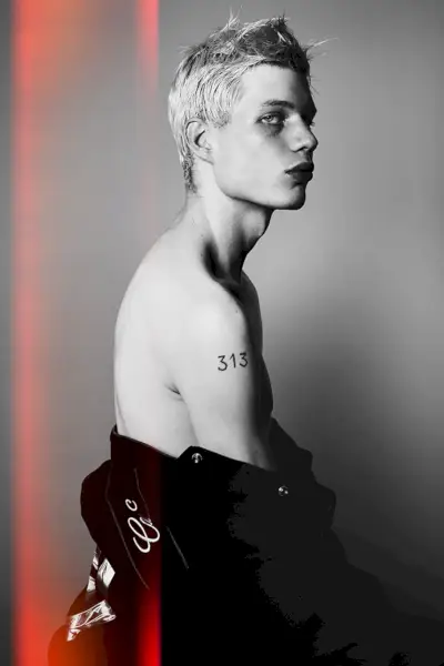 Jay Goss appare davanti a Eric White