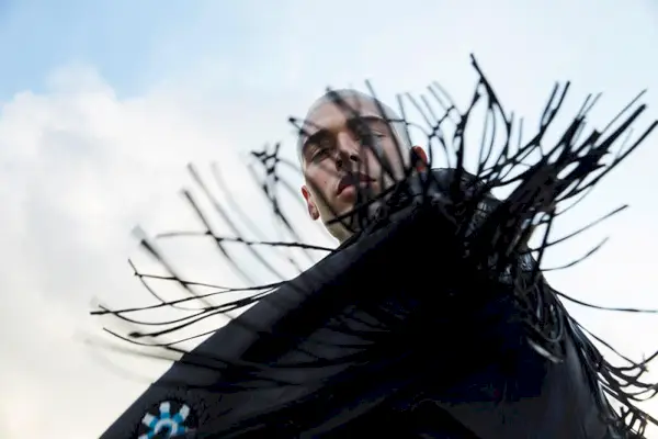 Evans Lefs Dons Ell Silver Milānas rotaslietas fotoattēlu sērijā