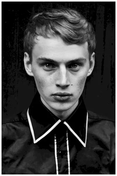 新人 |ルボミール マルシン・ナグラバ著