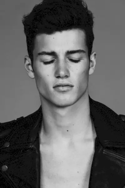 Robbie-Beeser-Model-002