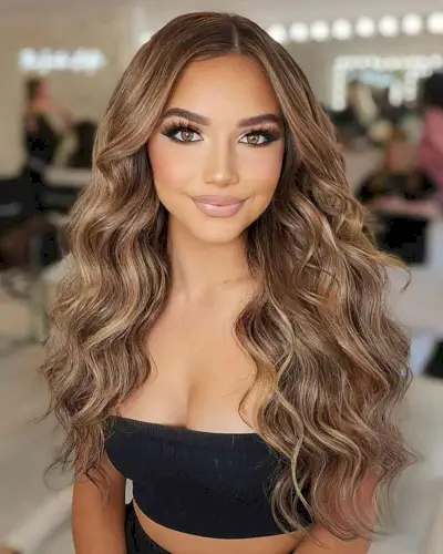 Side-Parted Long Brunette Waves