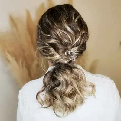 Wavy Boho Ponytail for Medium-Length Hair