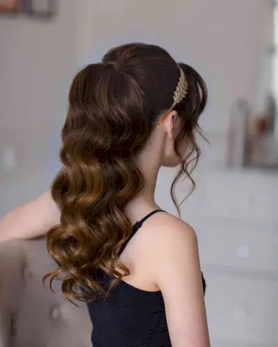 Simple Ponytail Hairstyle