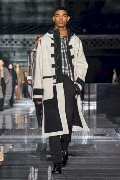 버버리 가을 겨울 2020 남성 컬렉션 런웨이 009