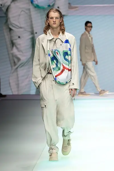 Emporio Armani Collection Homme Printemps Été 2022 043