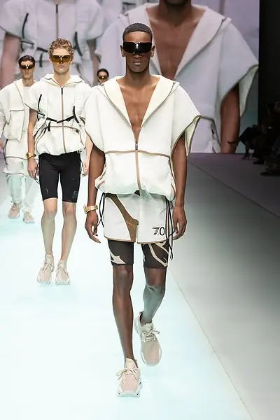 Emporio Armani Collection Homme Printemps Été 2022 034