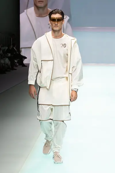 Emporio Armani Collection Homme Printemps Été 2022 032