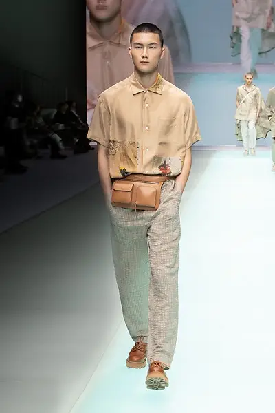 Emporio Armani Collection Homme Printemps Été 2022 024