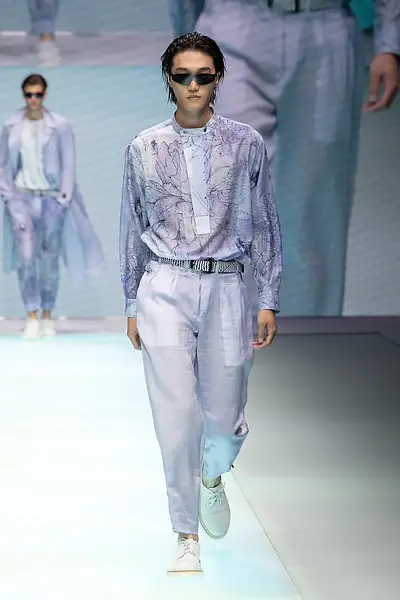 Emporio Armani Collection Homme Printemps Été 2022 017