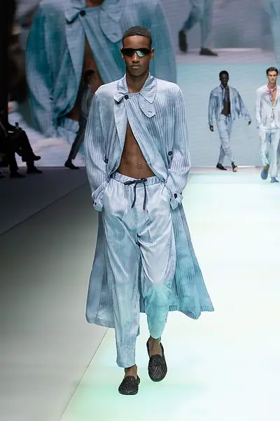 Emporio Armani Collection Homme Printemps Été 2022 015