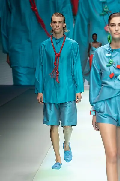 Emporio Armani Collection Homme Printemps Été 2022 011