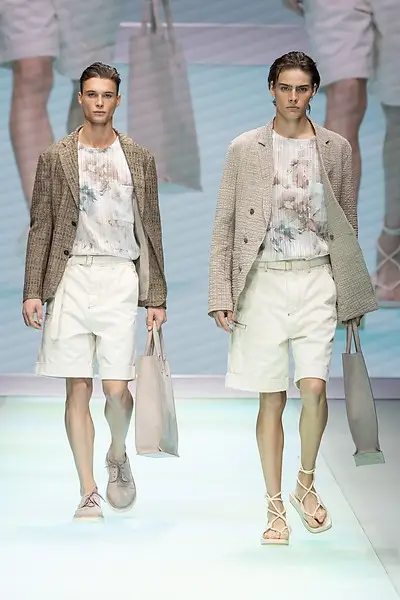 Emporio Armani Collection Homme Printemps Été 2022 009