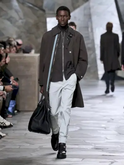 Hermes Men kolekcia jeseň zima 2023 Runway 036