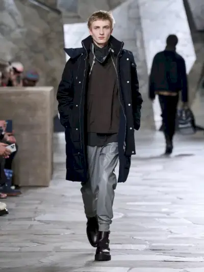 Hermes Men kolekcia jeseň zima 2023 Runway 007