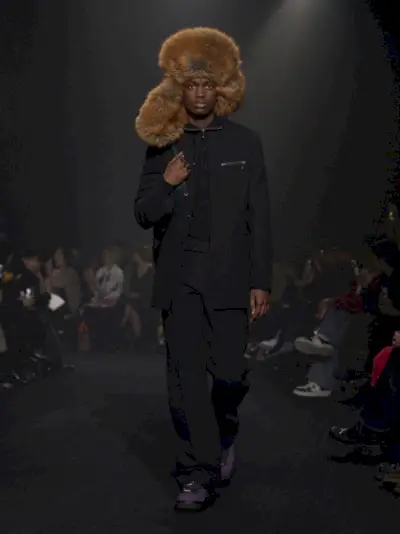 „Burberry Fall Winter 2023“ vyrų kolekcija 013