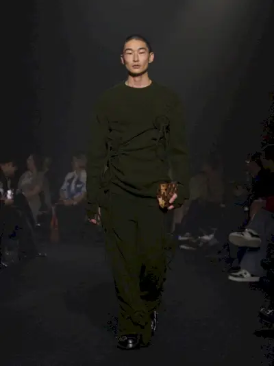 „Burberry Fall Winter 2023“ vyrų kolekcija 005