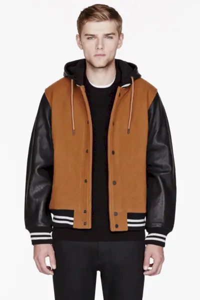 SSENSE Rea Upp till 50 % rabatt